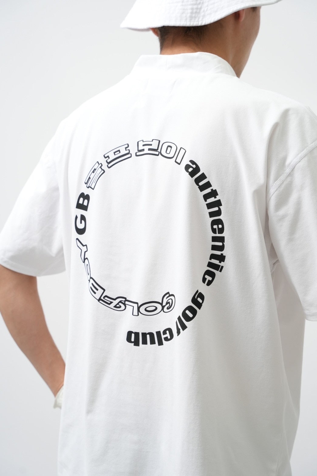 GOLF BOY circle logo mock neck-white